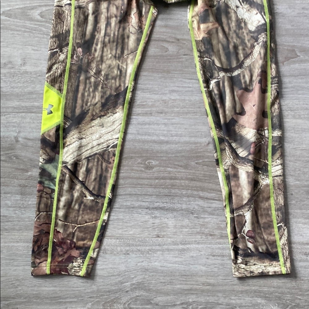 Under Armour Men's Camo EVO Scent Control Base Layer Pants Legging - Picture 3 of 7